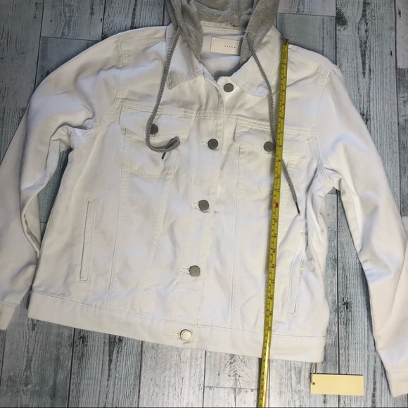 NEW! BLANKNYC White Denim Jacket With DetachableHood Size Small - Picture 11 of 17